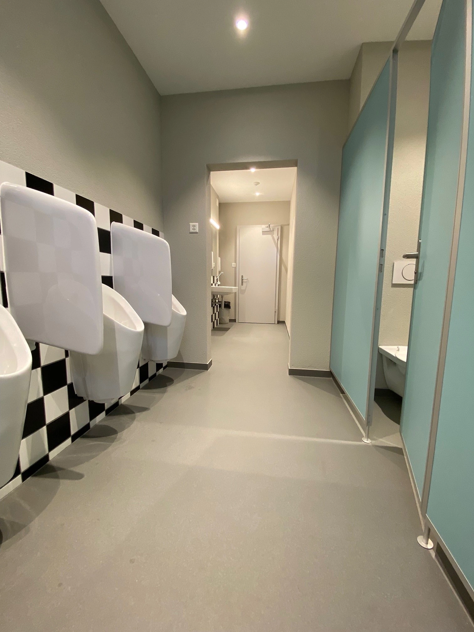 zihler sanitäre anlage sanierung wolfwil 2 nachher