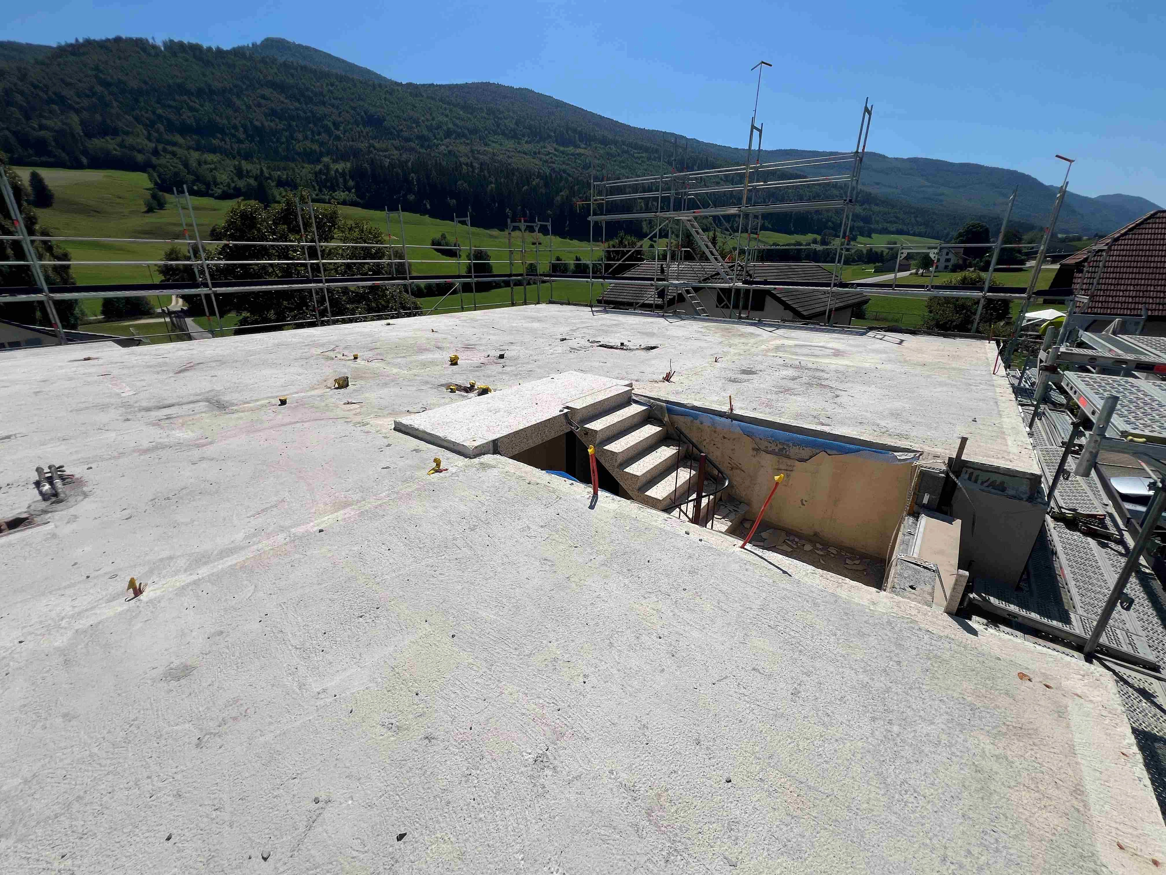 zihler mfh sanierung r&ouml;tistrasse r&uuml;ckbau dachstock